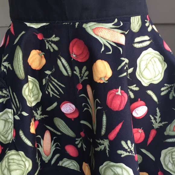 Apron - Picture 2 of 2